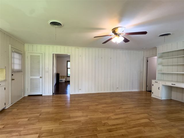 107 Bluebird, Mt Pleasant, TX 75455