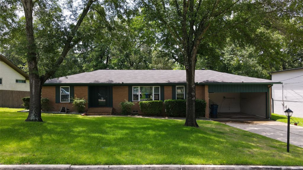 107 Bluebird, Mt Pleasant, TX 75455