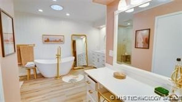 4207 E 78th Street, Tulsa, OK 74136