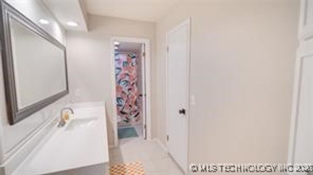 4207 E 78th Street, Tulsa, OK 74136