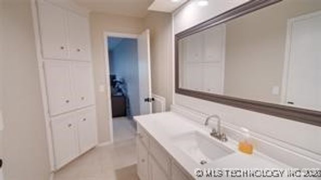 4207 E 78th Street, Tulsa, OK 74136