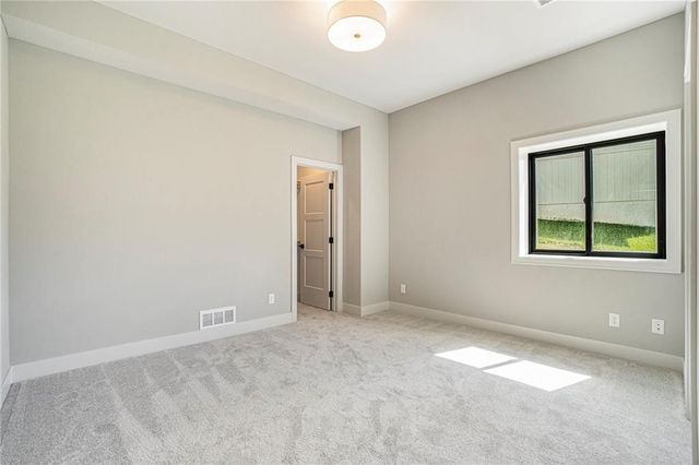 2319 SW Serena Place, Lee's Summit, MO 64082