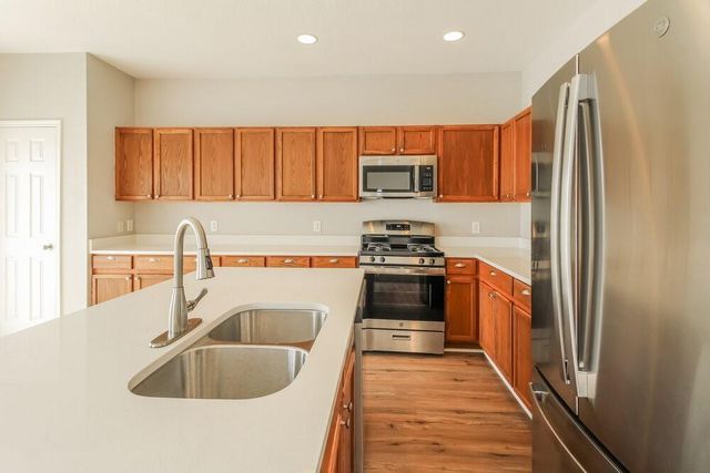 2715 Feather Green Trail, Fresno, TX 77545