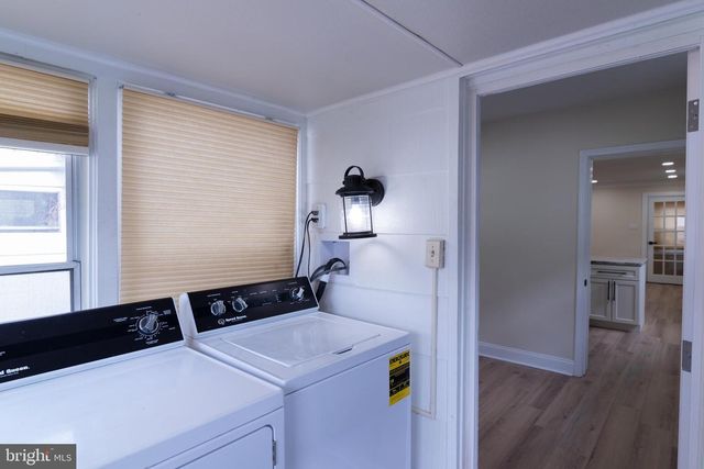 8030 FERNDALE ST, Philadelphia, PA 19111