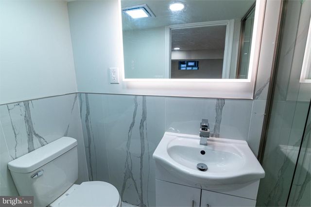 8030 FERNDALE ST, Philadelphia, PA 19111