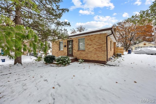 7800 Murdoch Avenue, Shrewsbury, MO 63119