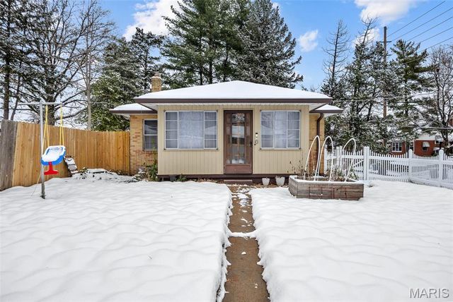 7800 Murdoch Avenue, Shrewsbury, MO 63119