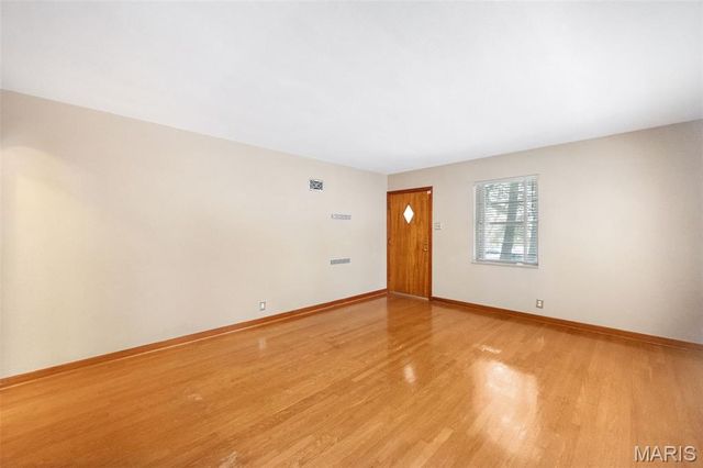 7800 Murdoch Avenue, Shrewsbury, MO 63119