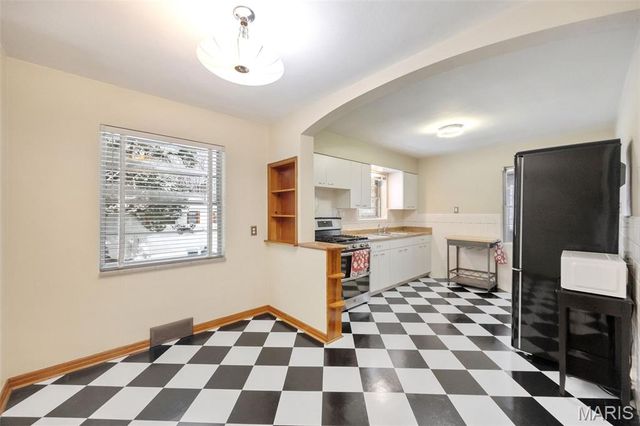 7800 Murdoch Avenue, Shrewsbury, MO 63119