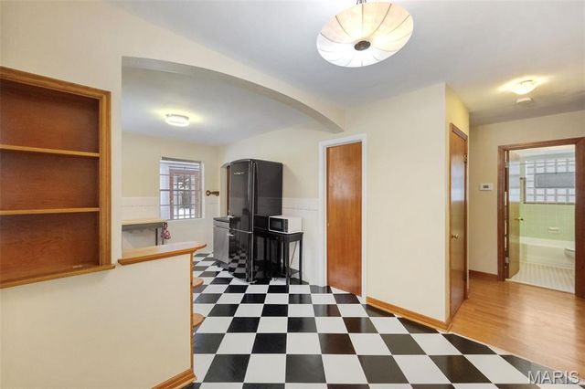 7800 Murdoch Avenue, Shrewsbury, MO 63119