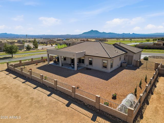 6209 E SADDLEHORN Circle, Hereford, AZ 85615