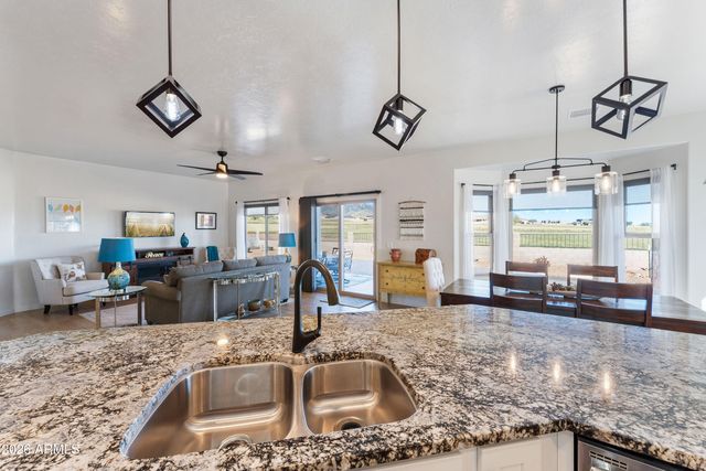 6209 E SADDLEHORN Circle, Hereford, AZ 85615