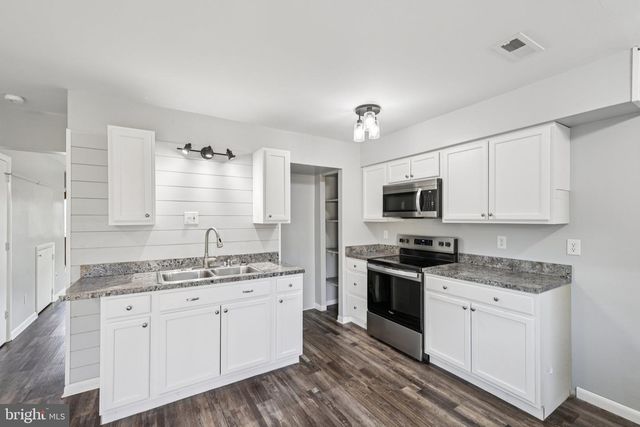 404 RED TULIP CT, Taneytown, MD 21787