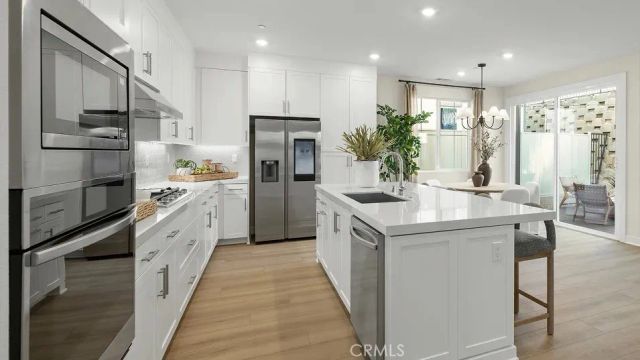 1990 Pyrenes Place, Santa Paula, CA 93060
