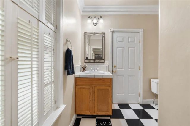 40570 Calle Fiesta, Temecula, CA 92591
