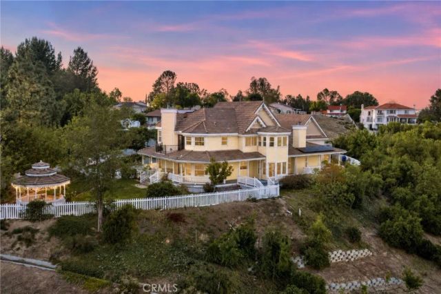 40570 Calle Fiesta, Temecula, CA 92591