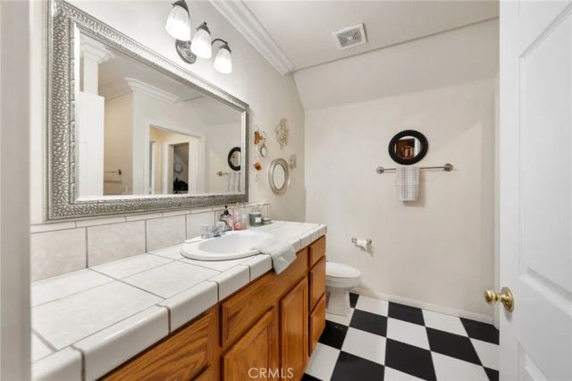 40570 Calle Fiesta, Temecula, CA 92591
