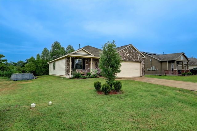 6535 Blimp Base Road, Hitchcock, TX 77563