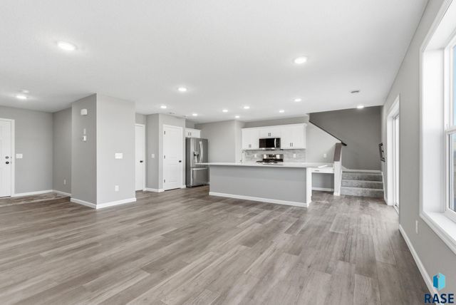 231 Thelma Ave Avenue, Harrisburg, SD 57032