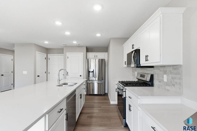 231 Thelma Ave Avenue, Harrisburg, SD 57032