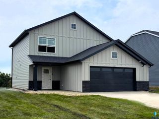 231 Thelma Ave Avenue, Harrisburg, SD 57032