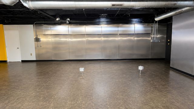 6110 S Western Avenue, Chicago, IL 60636