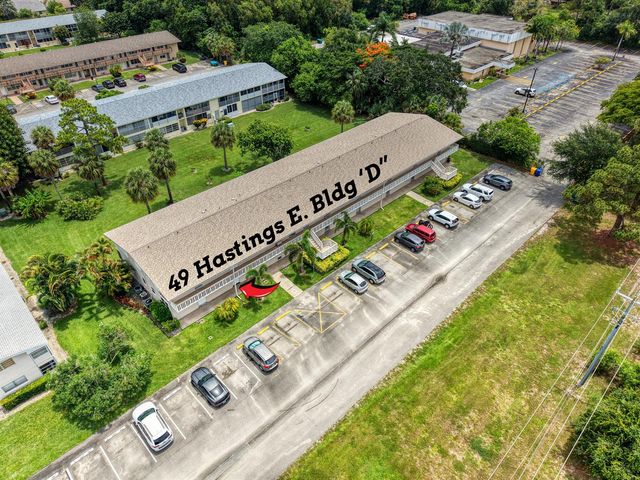 49 Hastings D, West Palm Beach, FL 33417