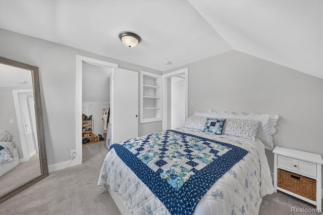 4369 Richalva Court, Waterford, MI 48329