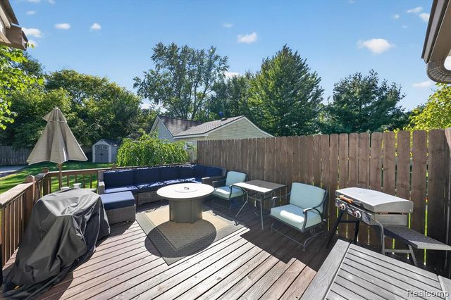 4369 Richalva Court, Waterford, MI 48329