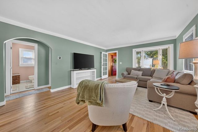 4369 Richalva Court, Waterford, MI 48329