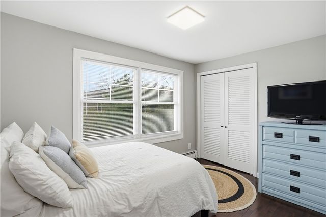 8 Emery Road, Warren, RI 02885