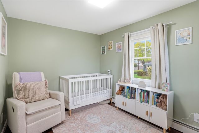 8 Emery Road, Warren, RI 02885