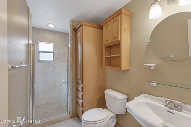 352 Jacaranda Avenue NW, Palm Bay, FL 32907