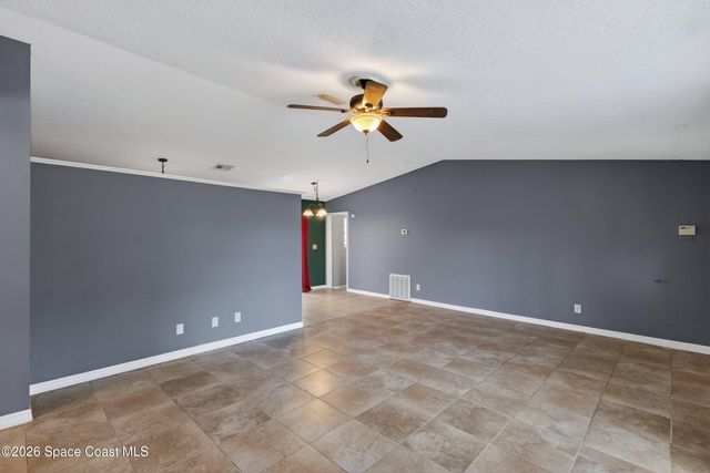 352 Jacaranda Avenue NW, Palm Bay, FL 32907