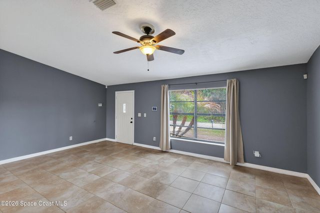 352 Jacaranda Avenue NW, Palm Bay, FL 32907