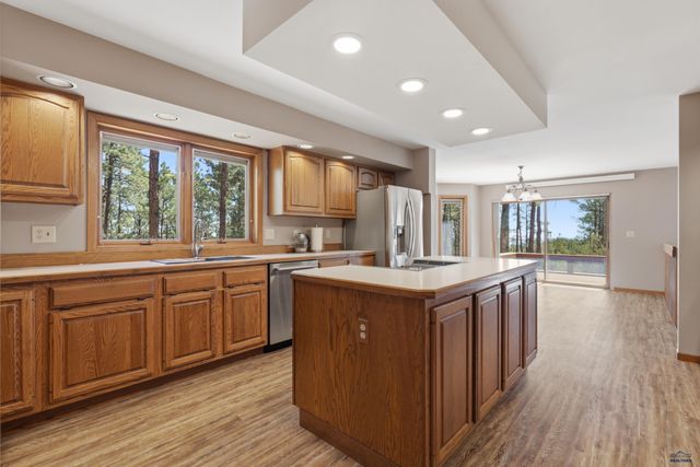 6130 TIMBERLINE RD W, Rapid City, SD 57702