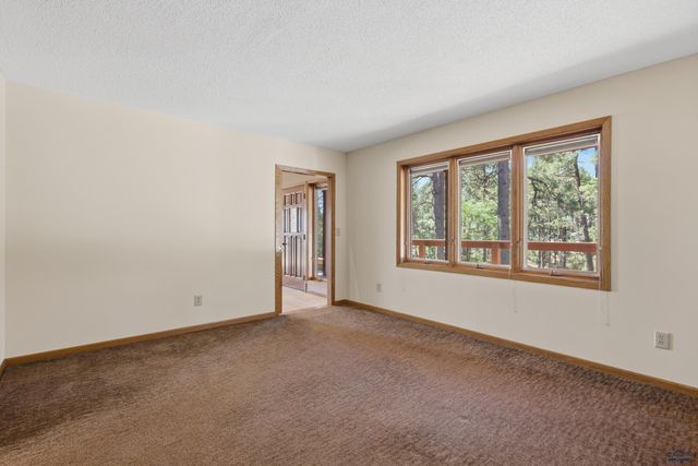 6130 TIMBERLINE RD W, Rapid City, SD 57702