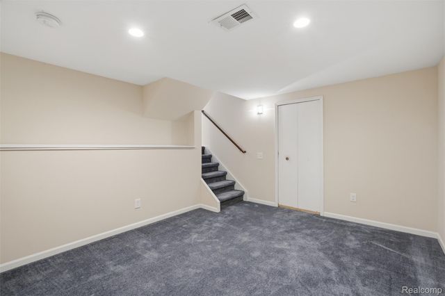 3756 Chevron Drive, Highland Charter Township, MI 48356