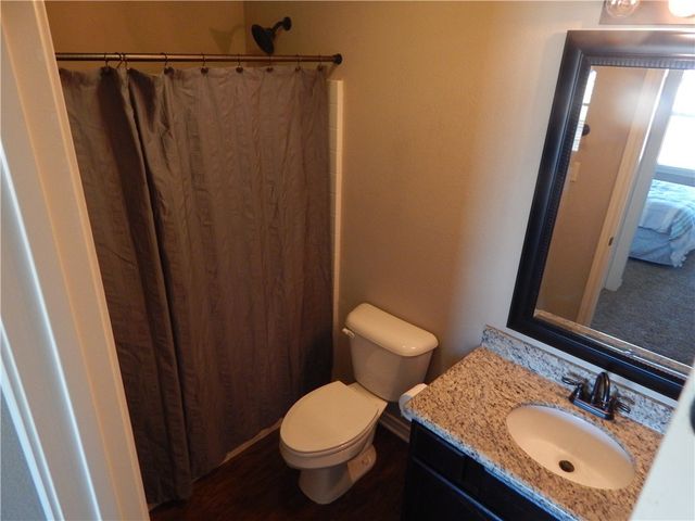 3500 South College 102, Bryan, TX 77801