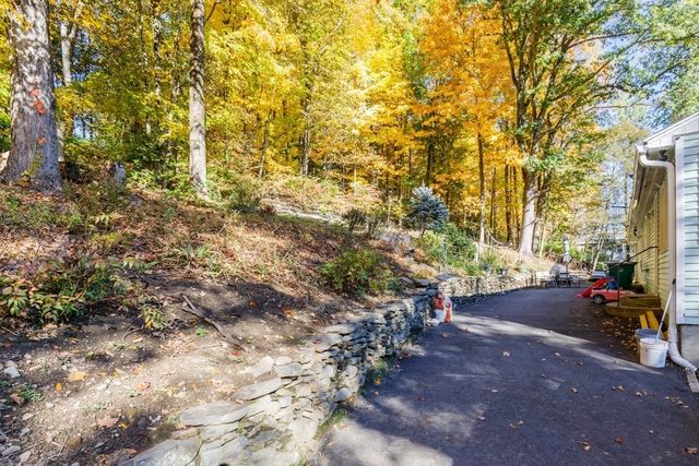 360 Blossom Street, Fitchburg, MA 01420