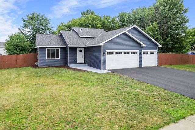 808 5th Avenue SW, Isanti, MN 55040