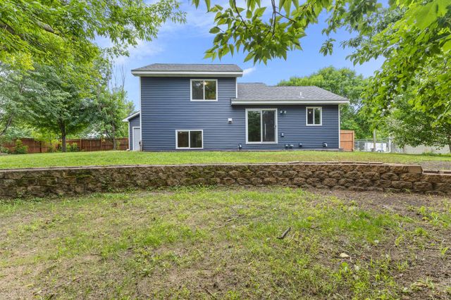 808 5th Avenue SW, Isanti, MN 55040