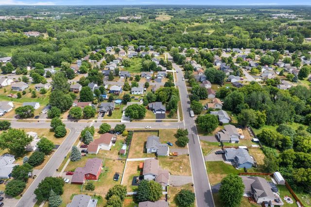 808 5th Avenue SW, Isanti, MN 55040