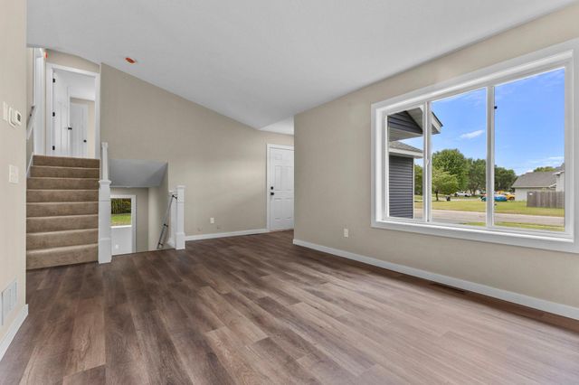 808 5th Avenue SW, Isanti, MN 55040