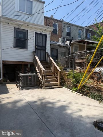 3235 BELAIR RD, Baltimore, MD 21213
