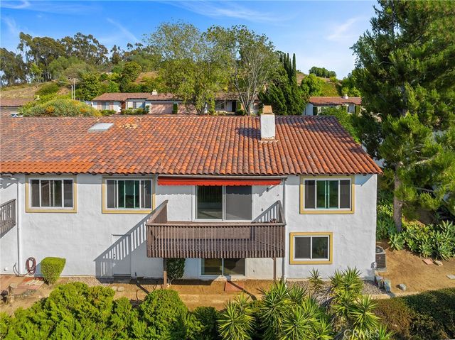 1232 La Paloma Glen, Escondido, CA 92026