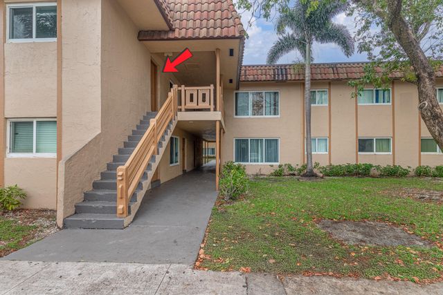 2800 NW 39th Way 204, Lauderdale Lakes, FL 33311