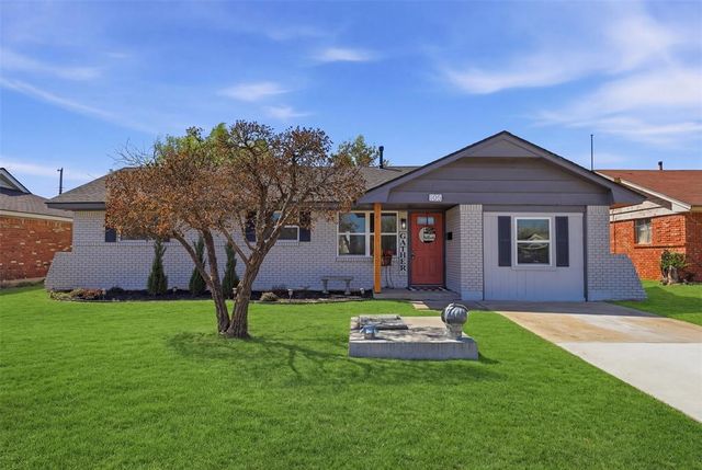 105 S Dillon Avenue, Moore, OK 73160