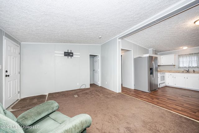 8708 Maple Avenue, Ocean Springs, MS 39564