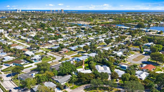 801 Fairhaven Drive, North Palm Beach, FL 33408